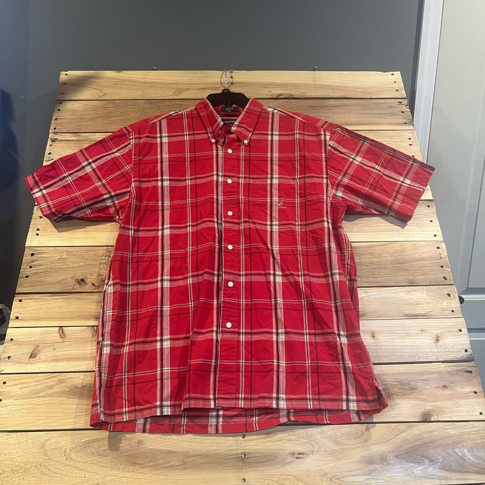 Mens Nautica Button Down Short Sleeve shirt size XL